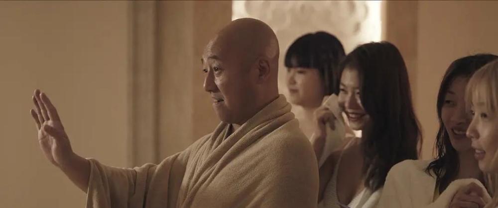 《扫黑风暴》号称绿藤炮王,却胆小如鼠,否则大江也不会牺牲