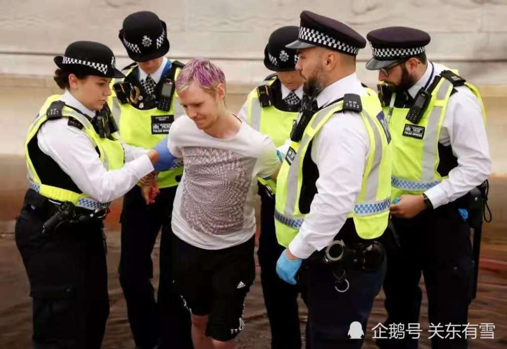财经频道主持人被拘在英国(财经频道主持人被拘在英国了吗)