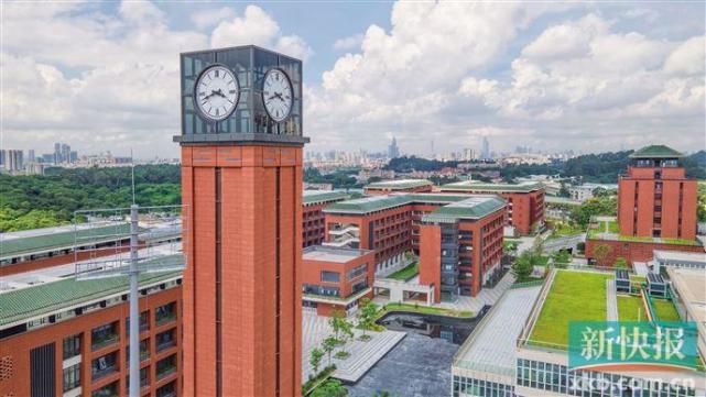 历经九年时间,位于天河区珠吉路东侧的广州市执信中学天河校区于8月28