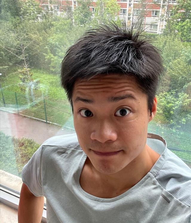 苏炳添留下终生遗憾!亚洲飞人创造奥运奇迹,却无法与妻子庆生