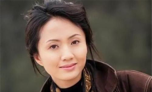 香妃刘丹28岁因车祸意外离世成了萧剑心中一生的痛