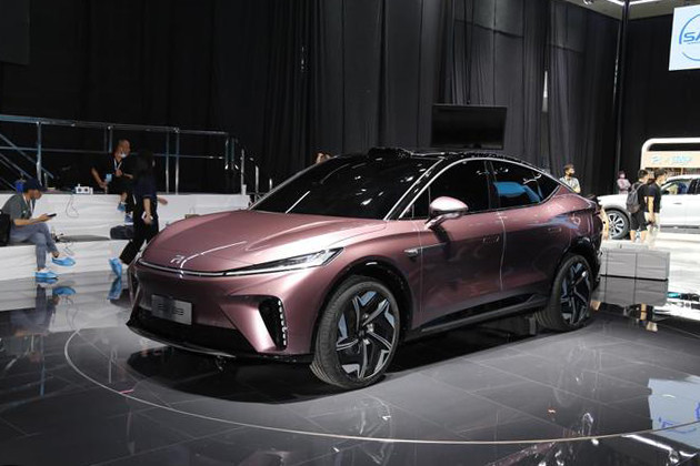 r汽车es33量产版亮相成都车展 定位中大型纯电suv