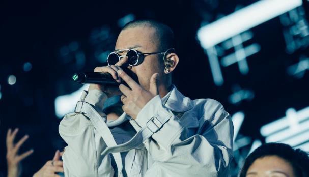 披荆斩棘的哥哥:欧阳靖开创中国说唱圈先河,把说唱带入国内