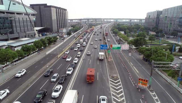 據悉,漕寶路快速路新建工程位於松江,閔行和徐匯交界處,工程西起嘉閔