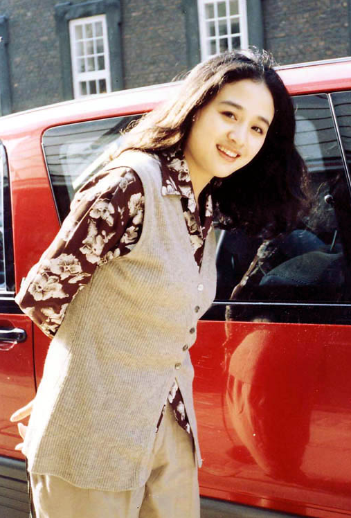 国家一级演员伍宇娟,艳压同班巩俐,婚姻失败被儿子叫了8年姨妈