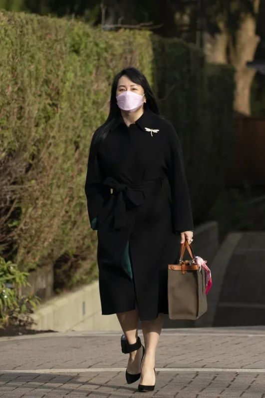 孟晚舟,不止是企业家._腾讯新闻