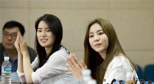 韩国阿u是结婚契约中的灰姑娘也是原来是美男中的恶女