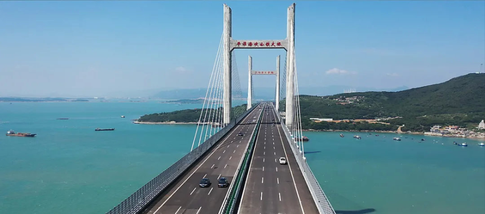 平潭海峡大桥连接台湾图片
