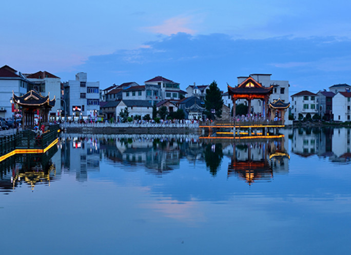 金华"幸运儿"小镇,是千年古镇,也是经济强镇,向卫星城镇发展