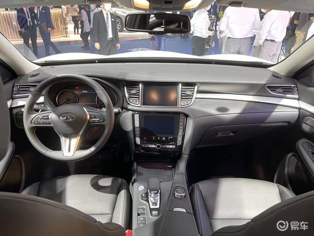 2021成都车展实拍英菲尼迪qx50豪华中型suv好选择