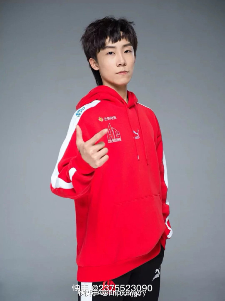 ag超玩会月光再次担任主教练 这次压力更大了!