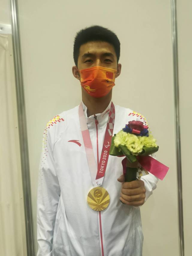 东京残奥会:徐州两小伙在轮椅击剑项目中连夺两枚金牌