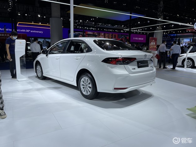 2021成都车展实拍:一汽丰田卡罗拉 家用还得四缸1.2t