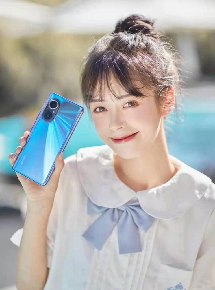 全国手机销量排行_绿哥喜报来了!据统计8月京东手机销量,国内市场OPPO系排名第三