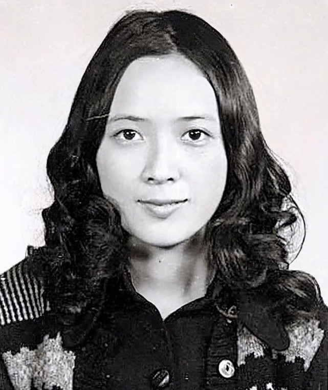 宝咏琴临终前,对刘銮雄说一句话,将李嘉欣的豪门梦彻底打破了