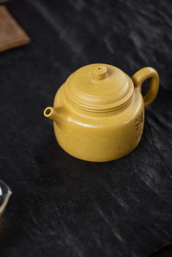 【西云堂】黄金段泥·德钟·250cc