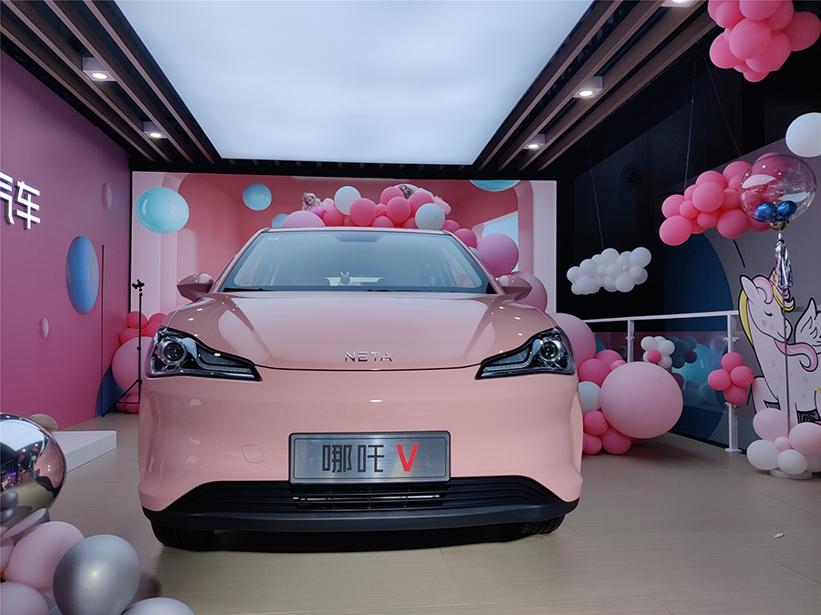 粉粉嫩嫩的成都车展 全网搜