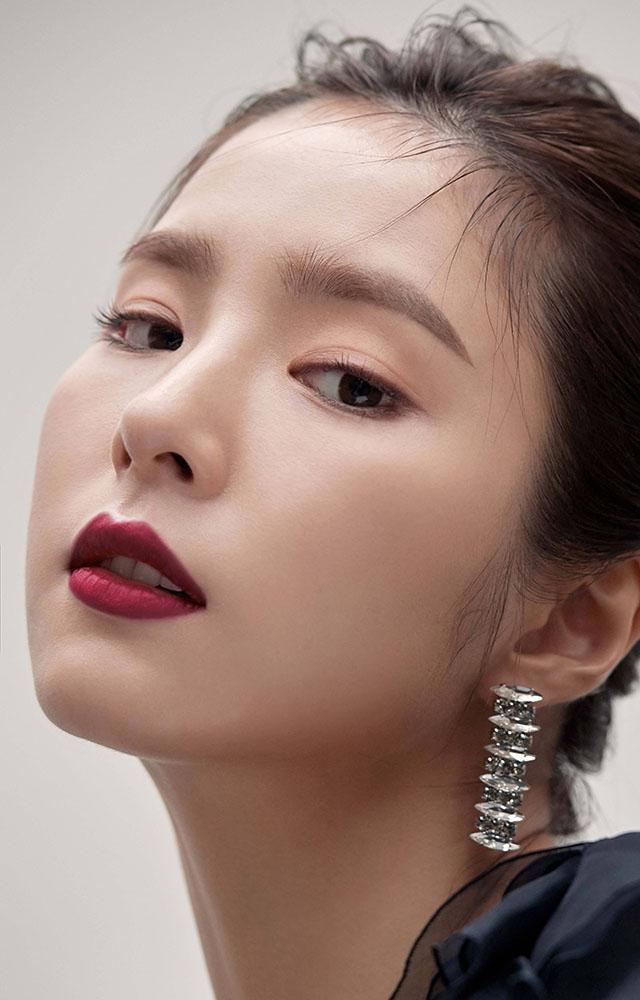 "长期化妆"和"长期素颜"的女生,几年后会有什么变化?