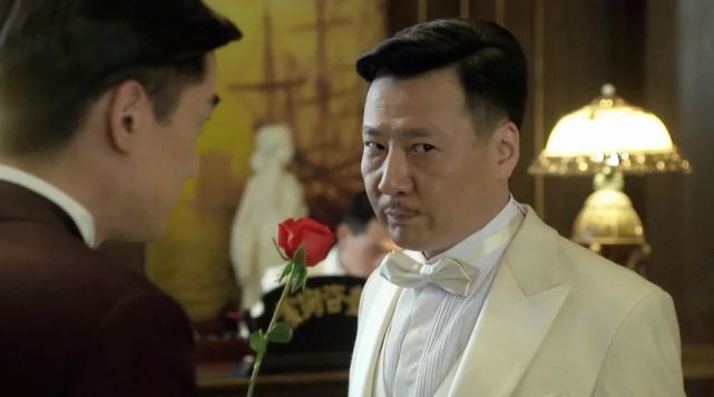 正午阳光首席御用演员冯晖,10年出演18部正午作品,千人一面也可一面