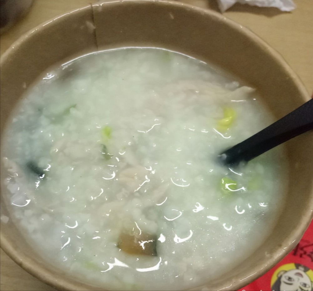 粥这种美食其实做法很简单,完全没有必要点外卖,自己在家做也很方便