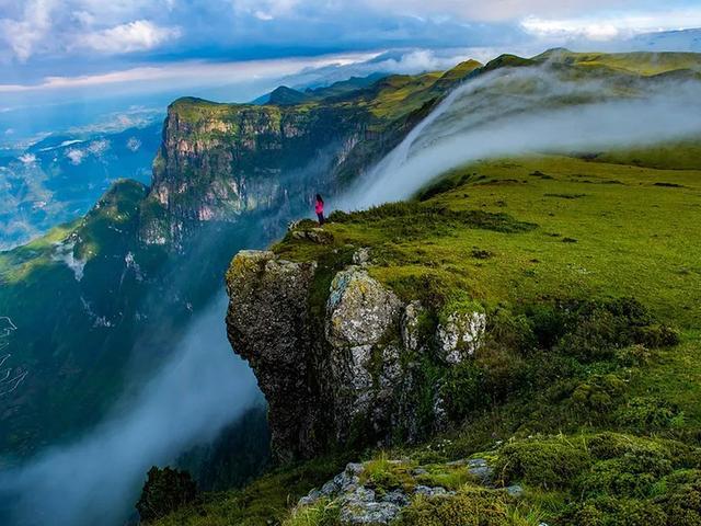 很多人喜欢上四川这个“巴适”的地方，龙头山