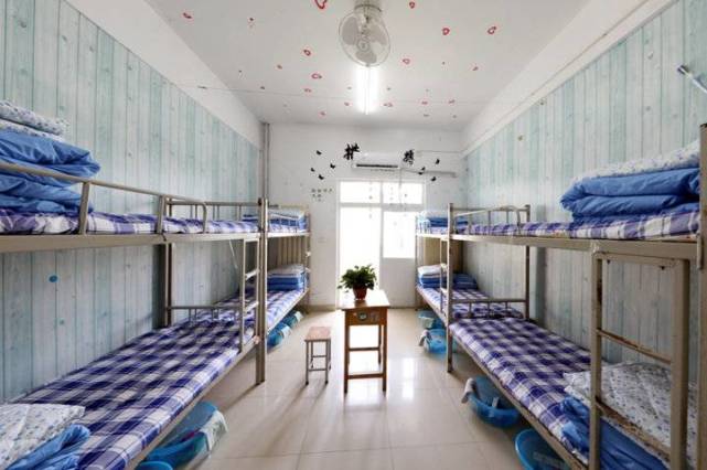 济南护理职业学院学生公寓622套空调安装到位