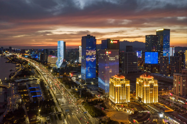 gdp2000年_2022郑州工博会:郑州航空港2025年GDP将达2000亿常住人口100万