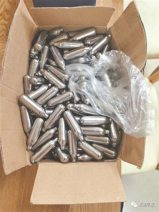 酒店惊现气弹民警调查发现并不简单