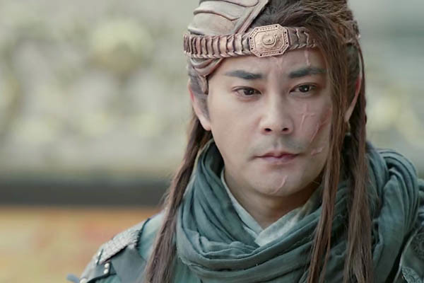 俊貌玉面甘损伤:倚天武评搅屎棍范遥的战绩