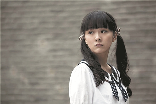 姜瑞佳还演过《宫锁珠帘》,《北平无战事》,《艳骨》等影视剧,其中她
