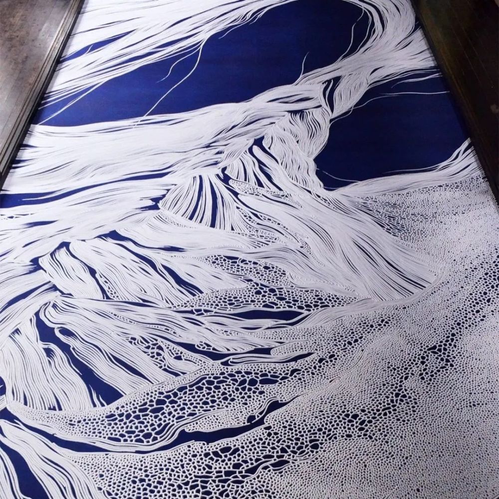 震撼众人!他耗费几百小时,用上百斤盐画画,背后原因令人泪目