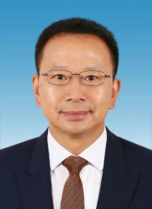 刘波涛,男,汉族,1967年8月生,研究生,文学硕士,中共党员,现任遂宁市委