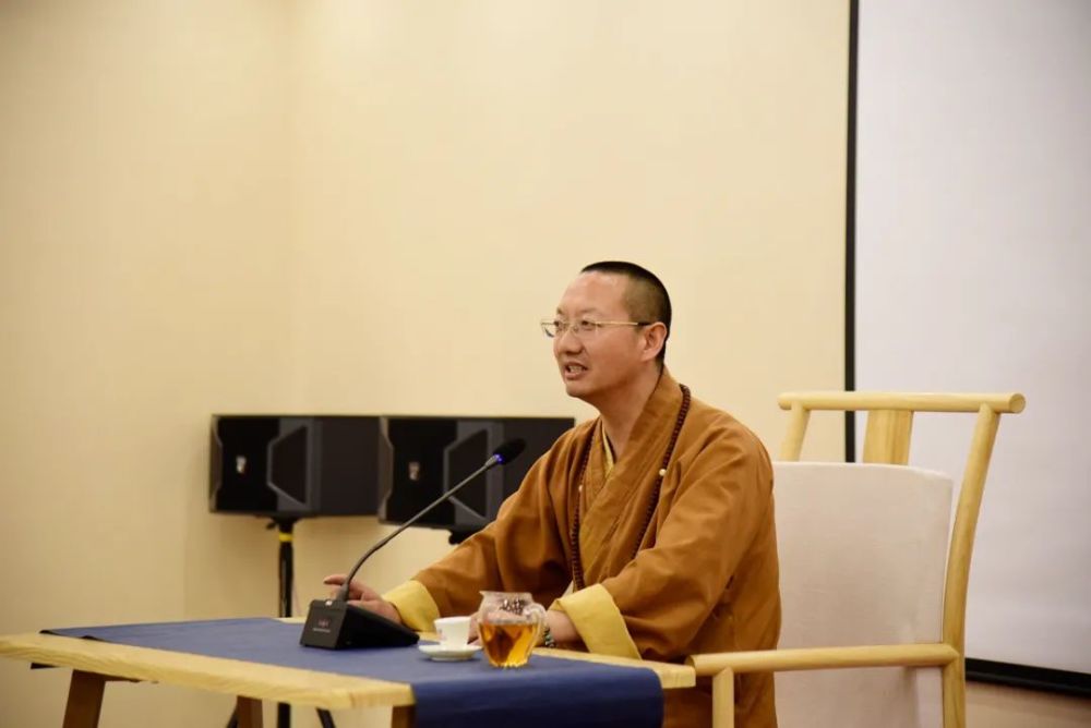 字若飞鸿戏海画如亲临山巅杜建民崇化大和尚书画讲座