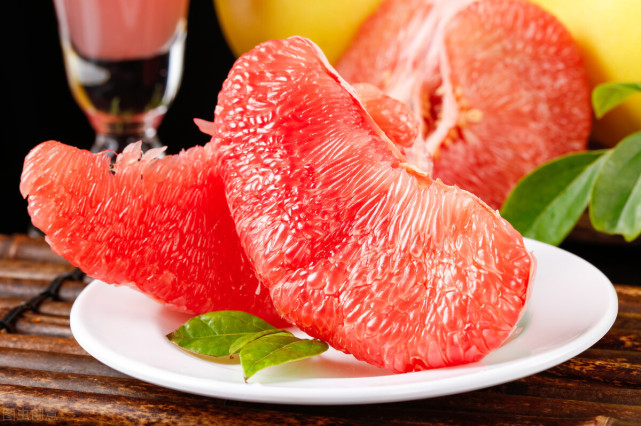 有人说 三红柚是所有水果中最能象征爱情的, 因为