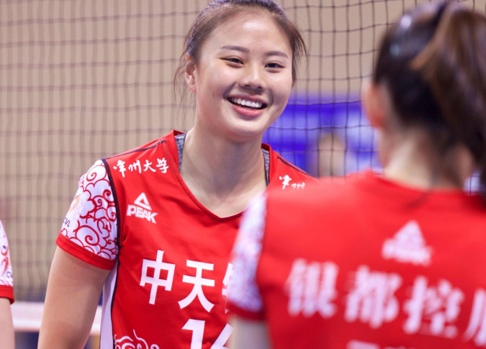 出生体育世家的龚翔宇,186cm长着一副明星脸,是女排的未来希望_腾讯