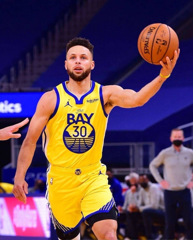 壕无人性库里花18万美元购买新头像科比去世后首次更换