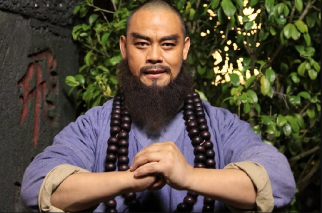 说起演员晋松,可能有些人不熟,但说起"花和尚"鲁智深,肯定就很熟悉了.