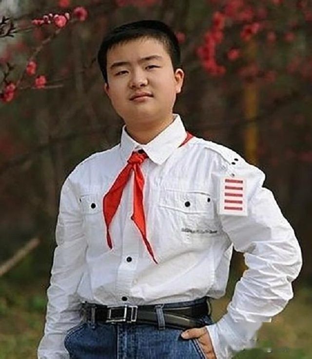 曾经的"五道杠少年"黄艺博,如今"泯然众人矣"_腾讯网