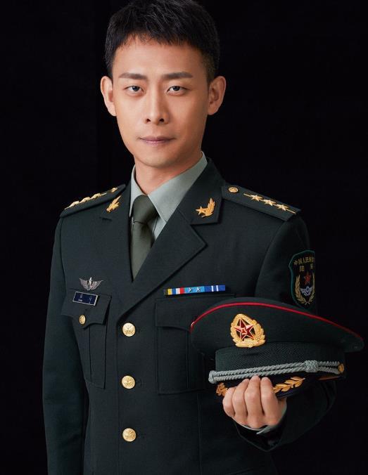那些军衔高到惊人的明星金星竟然为副师级