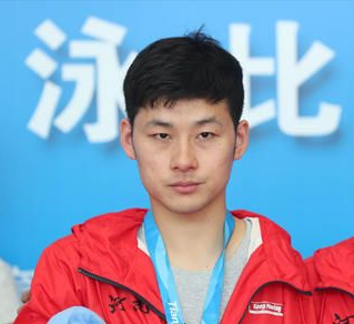 河南小伙王金刚勇夺残奥会男子50米蝶泳s6决赛金牌,中国第50金!