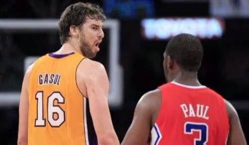加索尔 答球迷：当年NBA加索尔和保罗因“摸头门”引发冲突，是啥情况？