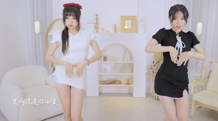 lpl主持人小钰发现财富密码风格变了难怪rookie喜欢她