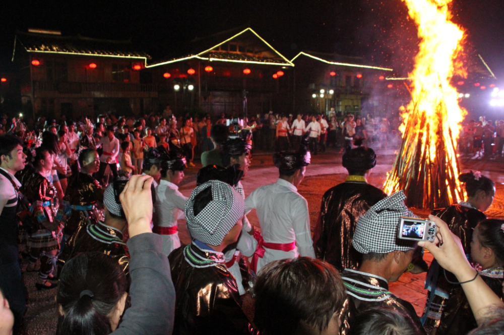 寨沙侗寨位于梵净山村,是侗族聚居的一个自然村