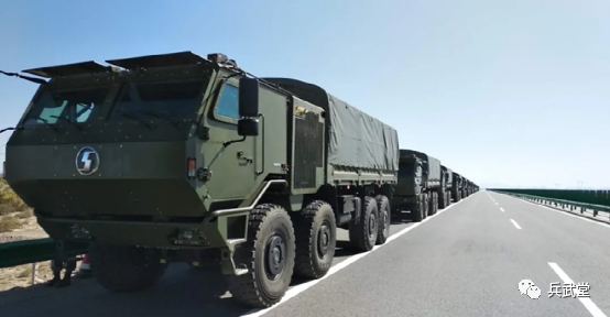 竞争的厂家还是很多,比如就有万山特种,北本重汽的h10,陕汽的sx2306等