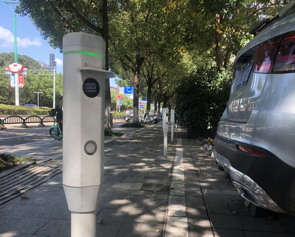 积极运用城市级智慧停车管理云平台 智能设