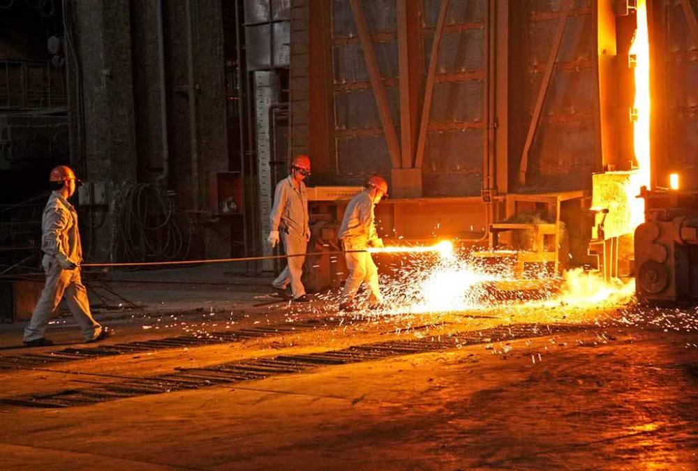 当人不慎跌入钢水中会怎么样能感觉到疼吗科学解释其中原理