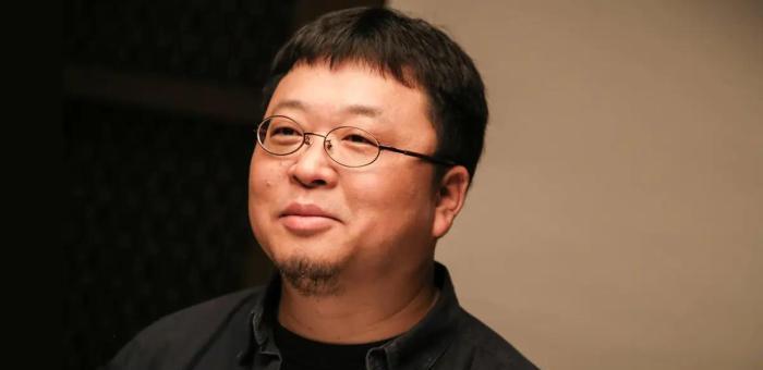 高晓松都出事了精日大使罗永浩还远么