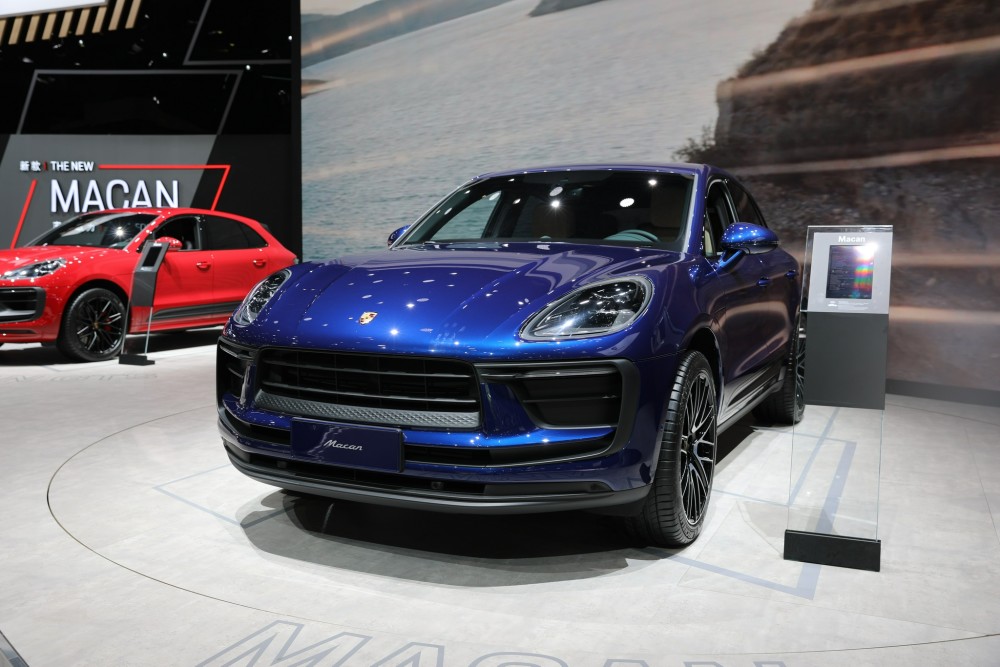 "小卡宴"迎来中期改款 全新macan亮相于成都车展