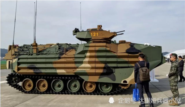 新罗勇士;现代罗姆特公司,k808型轮式两栖装甲车,研制前后故事