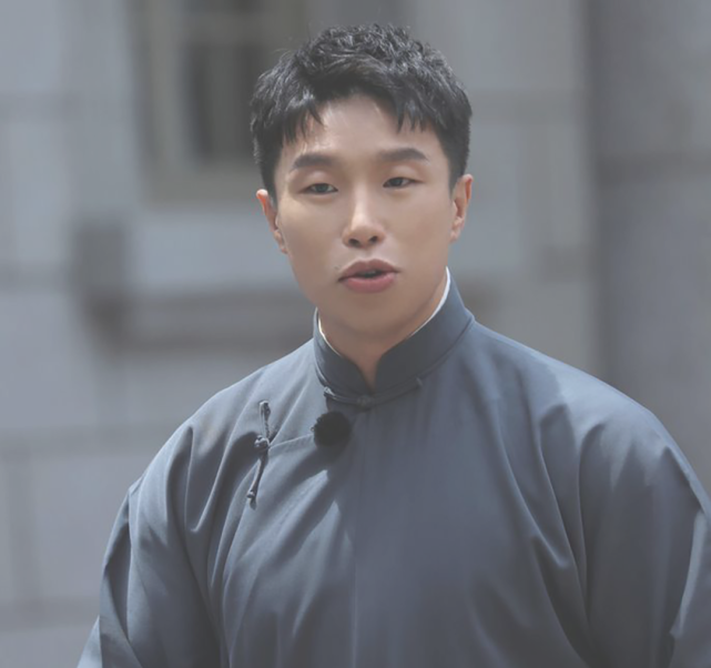 德云社烧饼参加真人秀跟女嘉宾玩在一起不在乎游戏输赢